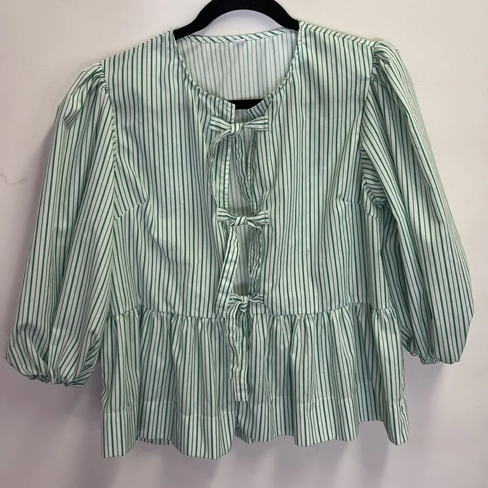Unbranded Green and white Striped Peplum Tie top/ Size medium - Picture 2 of 8